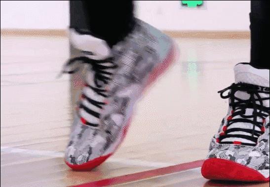 跳绳跳的脚踝和膝盖不舒服,跳绳为什么老是膝盖疼