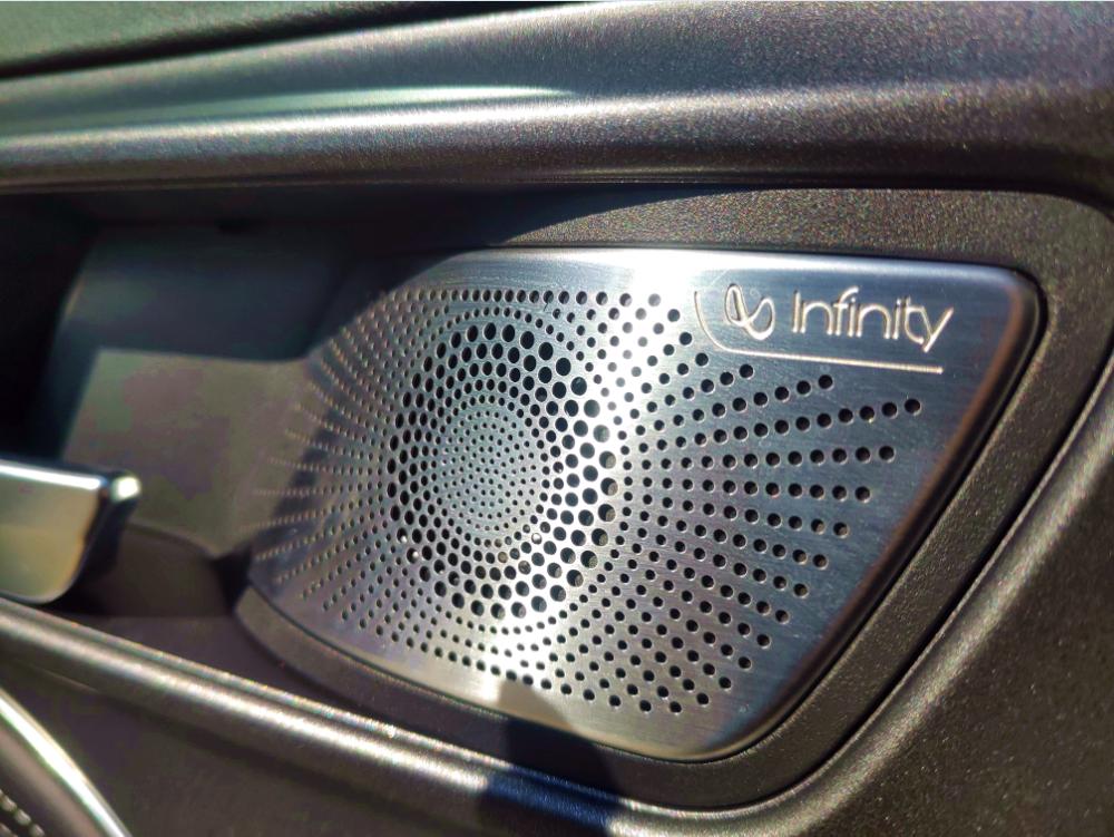 24款坦克300穿越版加速测试,坦克300和陆巡公路试驾对比