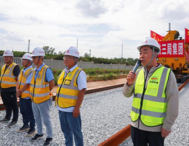 中铁十七局正式员工啥时候发工资,中铁十七局招聘难吗