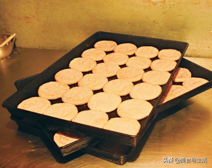 这家北京老字号消费低还美味,保定市曲阳县老北京风味烧饼