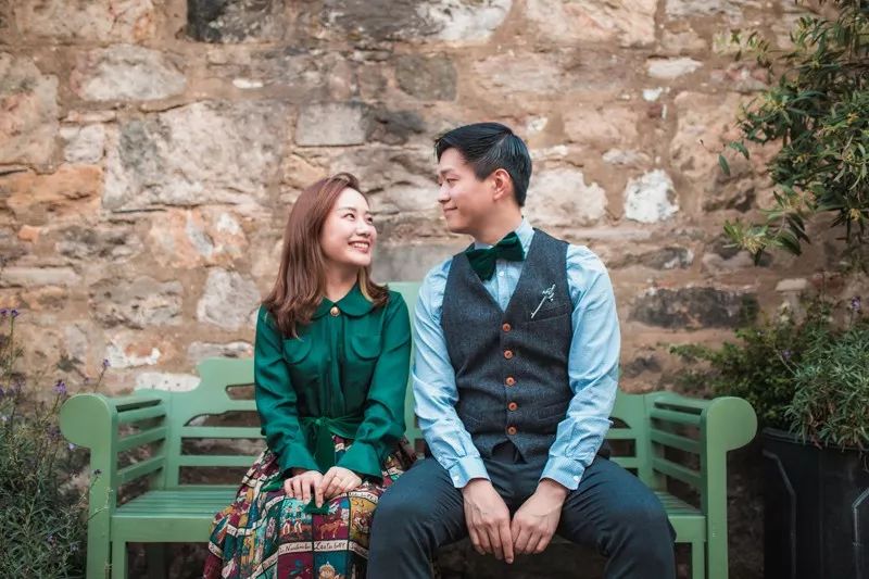 还买乌云壁纸呐?!他家藏着海外小众壁纸大全