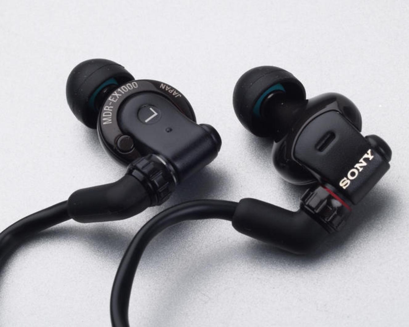 华丽的泛音和剧毒的女声,详谈我最喜欢的两只耳塞