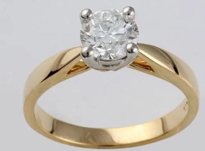 真钻反不如假货，英国研究发现多数人真假不分，买钻戒的更容易错