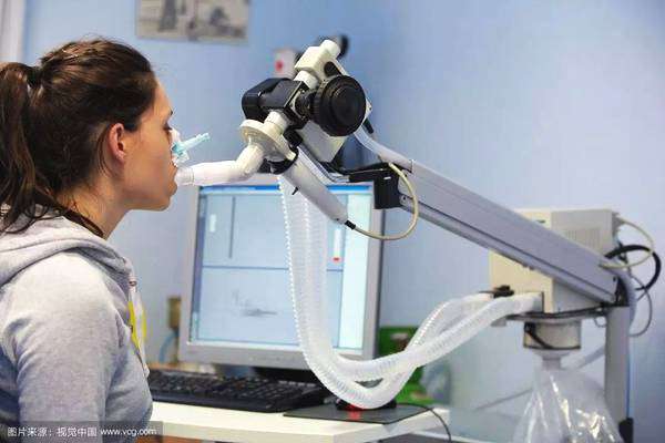 肺镜发现肿瘤,肺肿瘤放疗的副作用有哪些