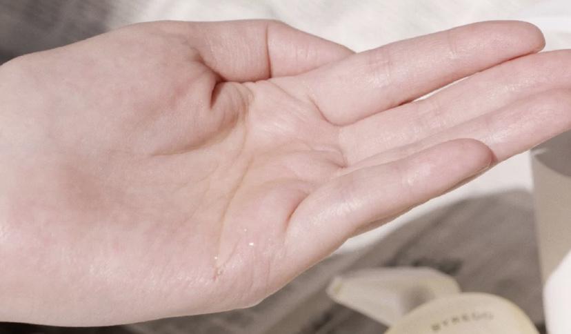 好羡慕吴千语,家里沐浴露很多,根据心情来挑选味道