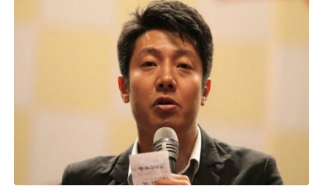 主持人何炅撒贝宁的年薪,撒贝宁的年薪是多少