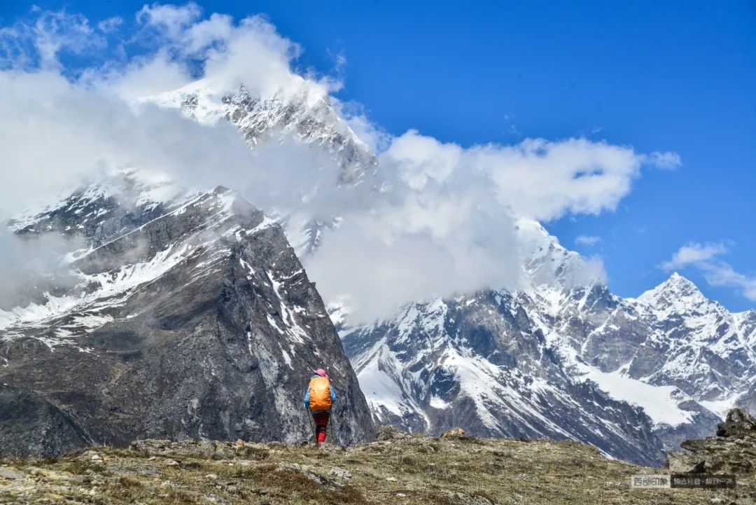 没时间废话了，快去希夏邦马