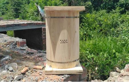 土养中蜂人工分蜂方法技巧视频,桶养中蜂原地分蜂最好的方法