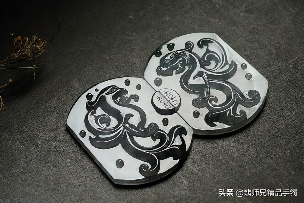 翡翠龙凤呈祥价值,翡翠龙凤牌的寓意