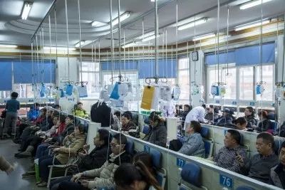 4岁女孩高烧后低烧,儿童输液后一直低烧