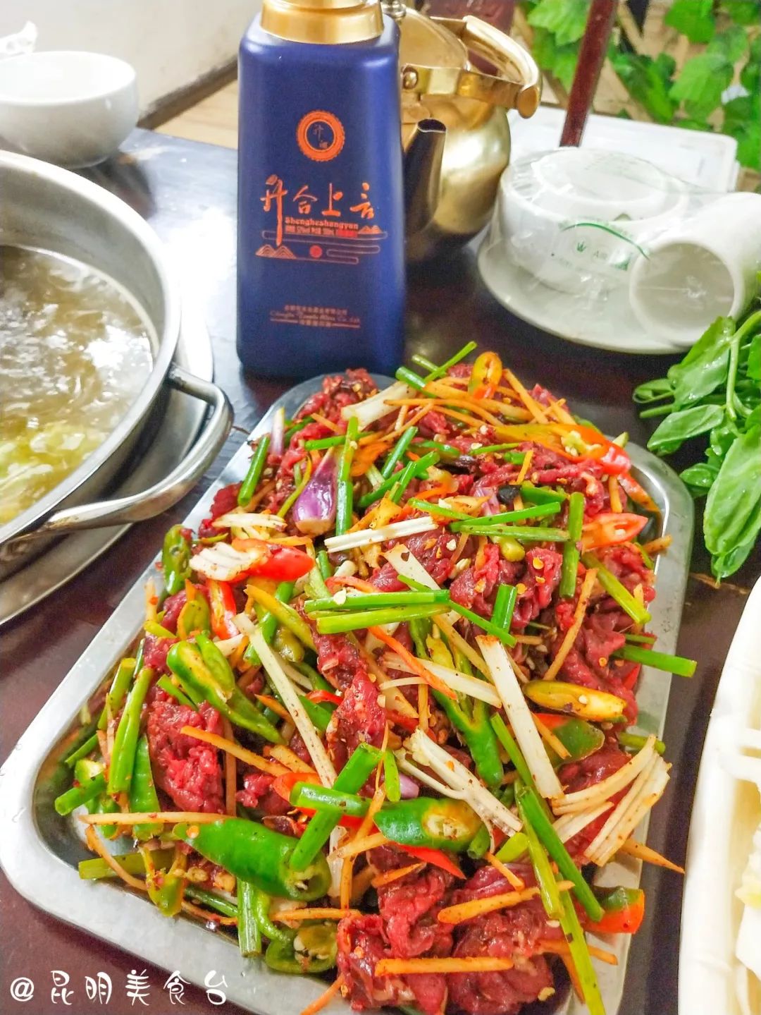 昆明必须知道的高端饭店,昆明市比较出名的饭店