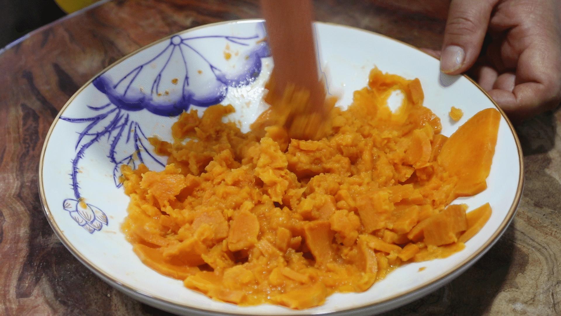 红薯饼的做法发面,红薯饼最好吃的做法不用烤箱