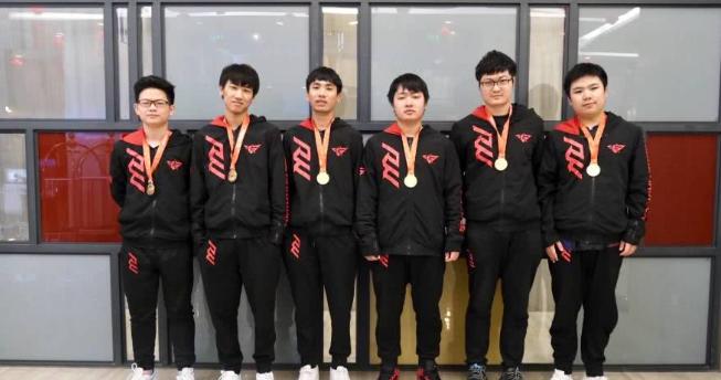 王者荣耀：雷兽白昼王子，夺冠NESO，TA微博3位新人进AG