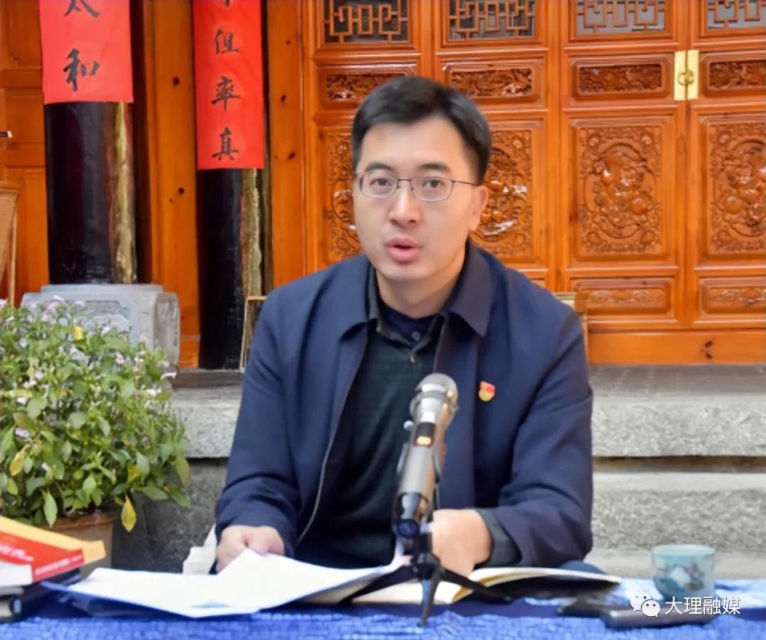 罗永斌到喜洲镇周城村宣讲*党**的十九届五中全会精神