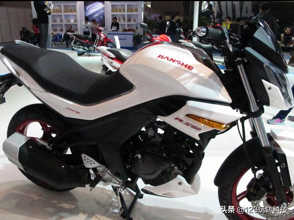 进口雅马哈fz8800街车,入门街车看着大气