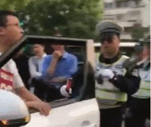 为了你身边女孩的安全，请认真读完这篇文章|军情晚报