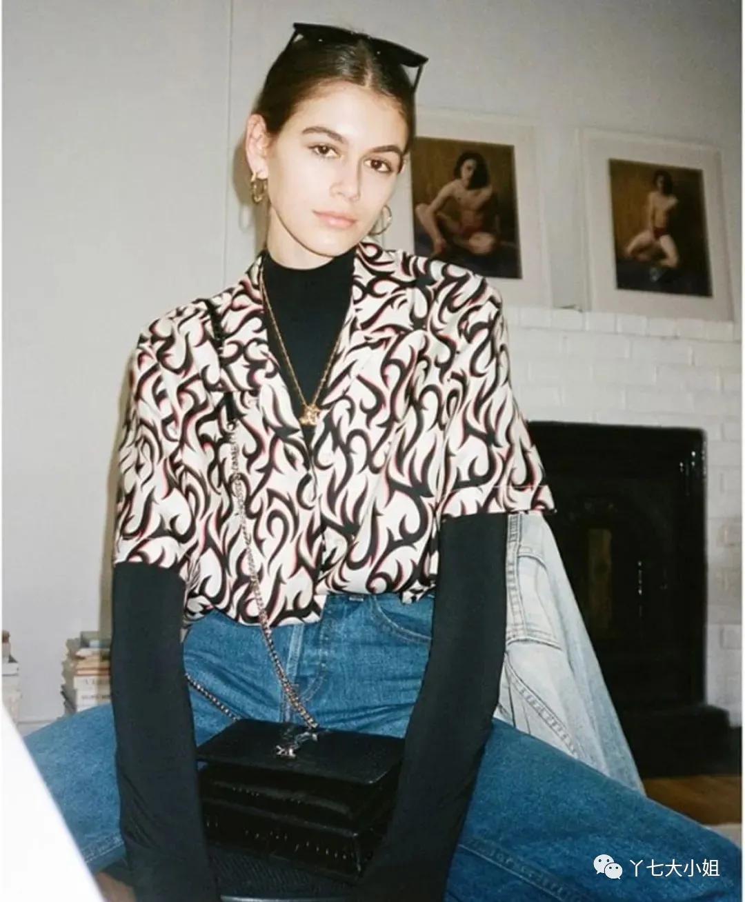 夏季衬衫和t恤叠穿方法,学t恤叠穿混搭法