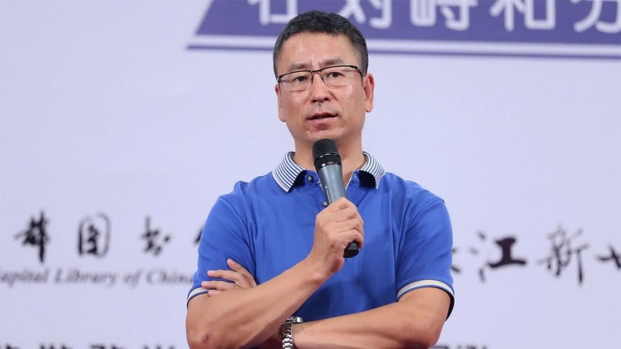 王朔点评白岩松原图,王朔是怎么批评白岩松的