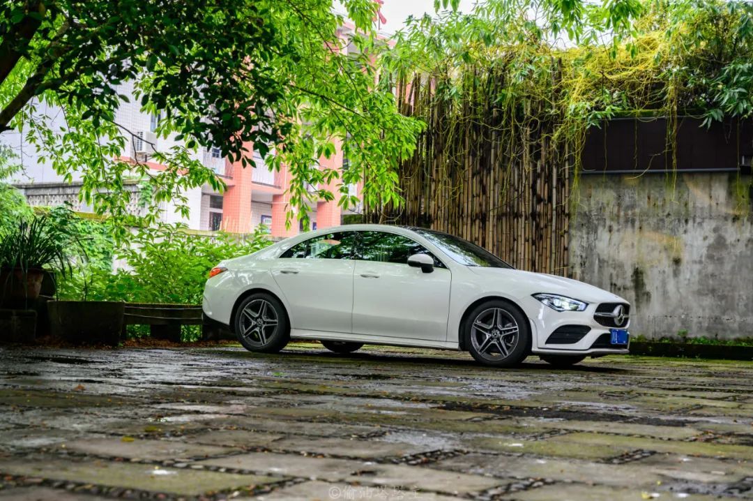 2016款奔驰cla200值得入手吗,奔驰cla200动感型16款测评