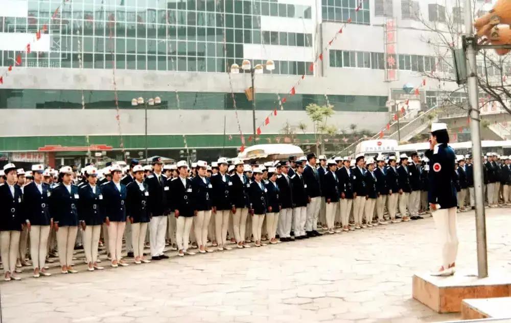 郑州新开业的亚细亚是商场吗,郑州亚细亚商场哪年倒闭的