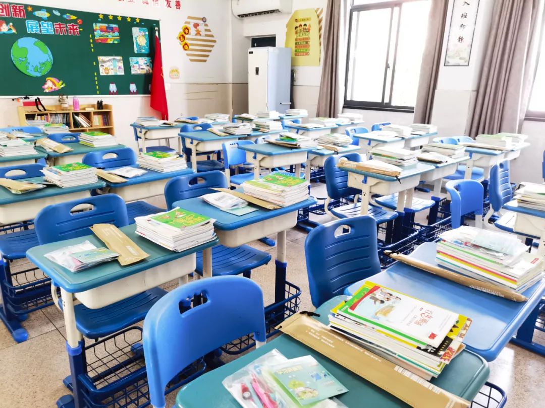 太暖心!新学期教室里这块特殊的黑板,羡慕了多少人