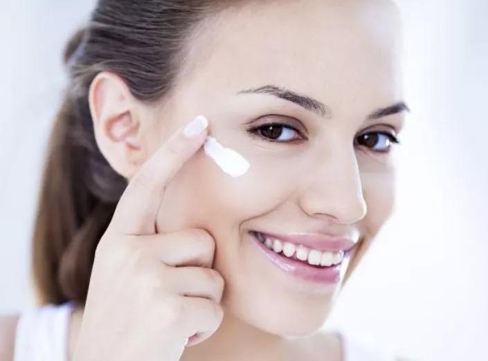 干燥皮肤瘙痒用什么药有效,皮肤皲裂干燥还伴有痒怎么办