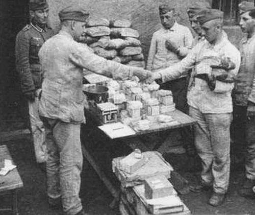 德军二战为什么要打苏联,德军二战时为什么打俄军