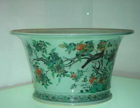 白釉绿彩瓷器发展历史,新三彩瓷器