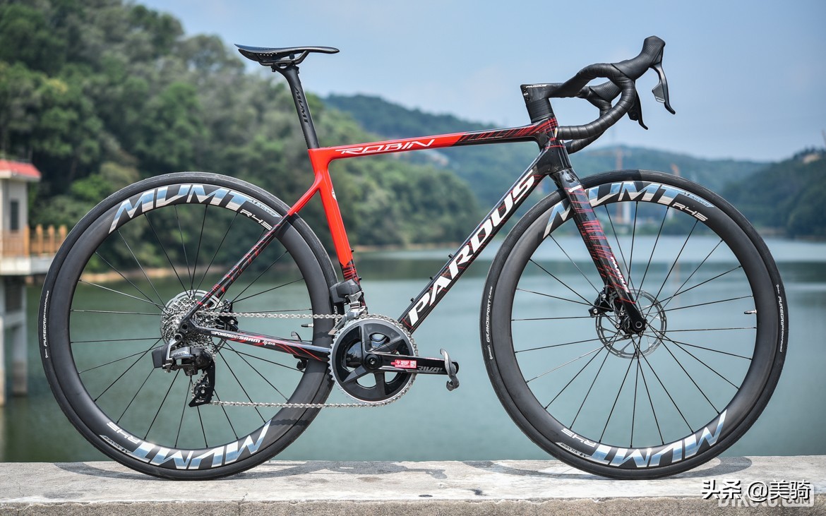 瑞豹robinevo和sparksramevo对比,瑞豹无线电变公路车