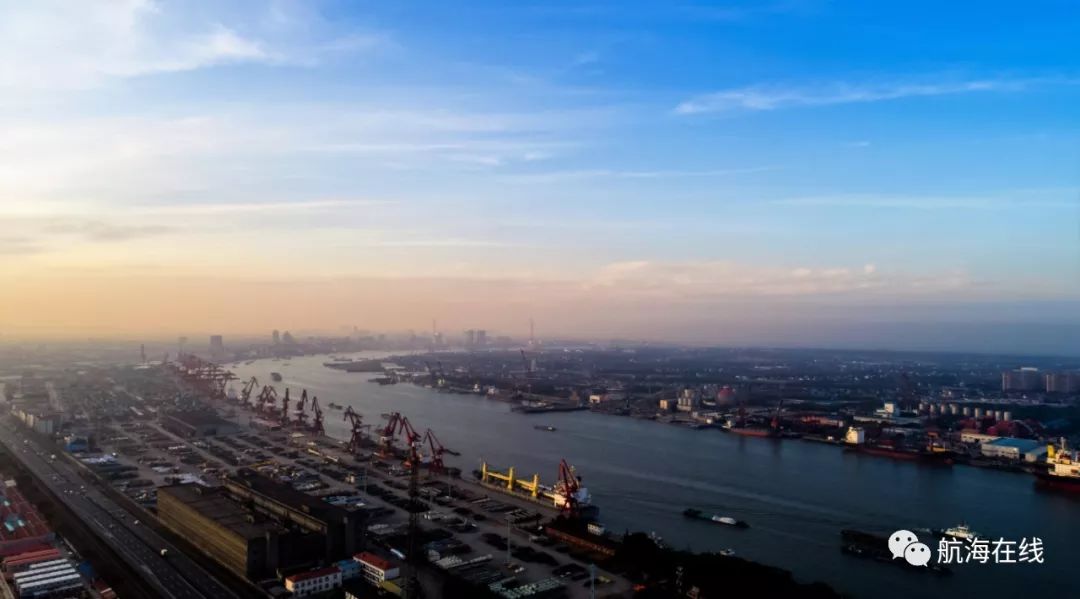 高中生的福利,带你走进山东交通职业学院,入学签订就业协议,保障100%就业,正式工作后,缴纳五险一金