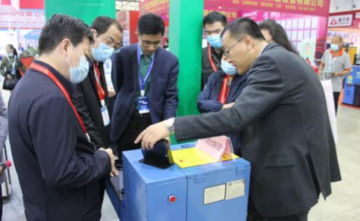 生态与科技的结合使老万集团成为2021暖博会大亮点