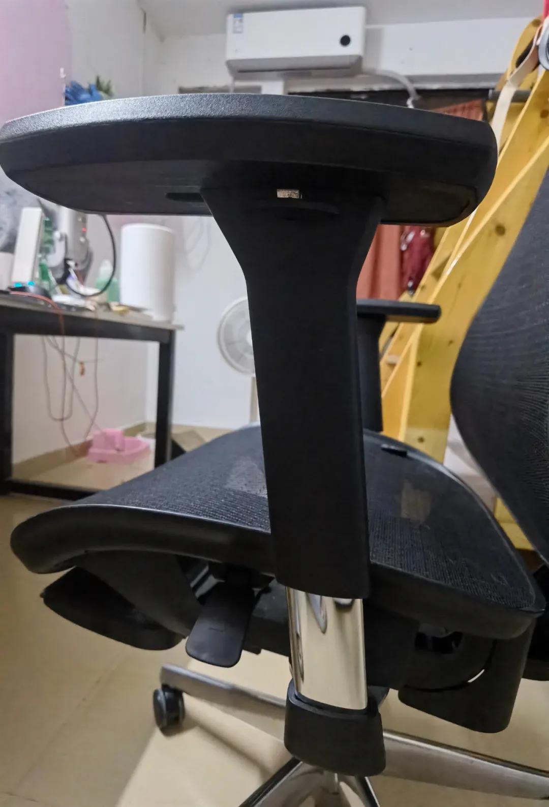 永艺西涅克高端人体工学椅测评,永艺蒙柯人体工学椅怎么样