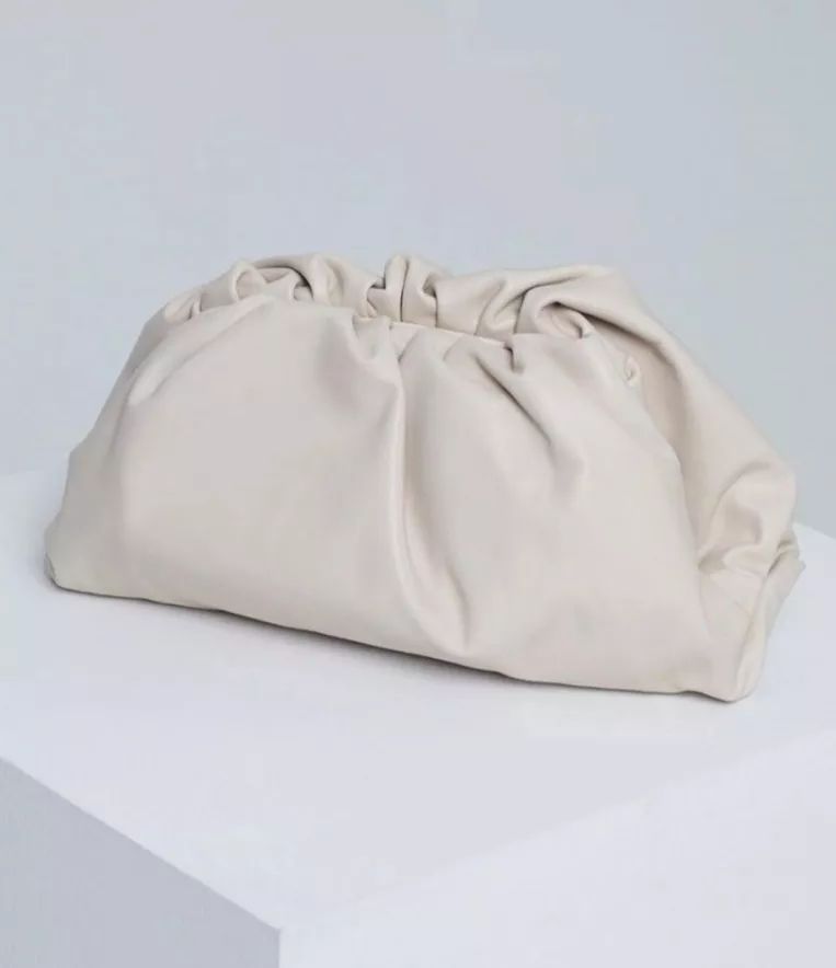 非诚勿扰成功牵手后送手表 (非诚勿扰牵手成功送名牌包包)