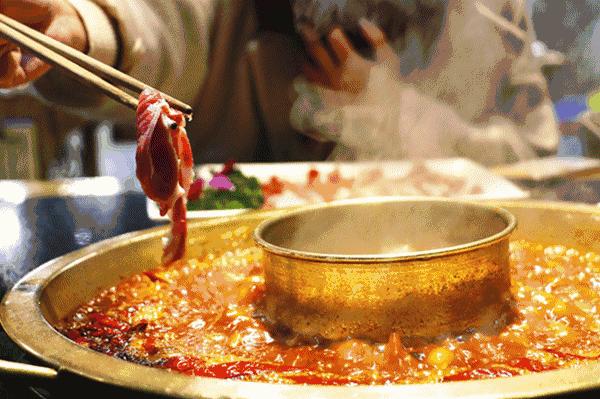 吃了火锅后喉咙痛的解决方法,吃完火锅满身火锅味怎么办