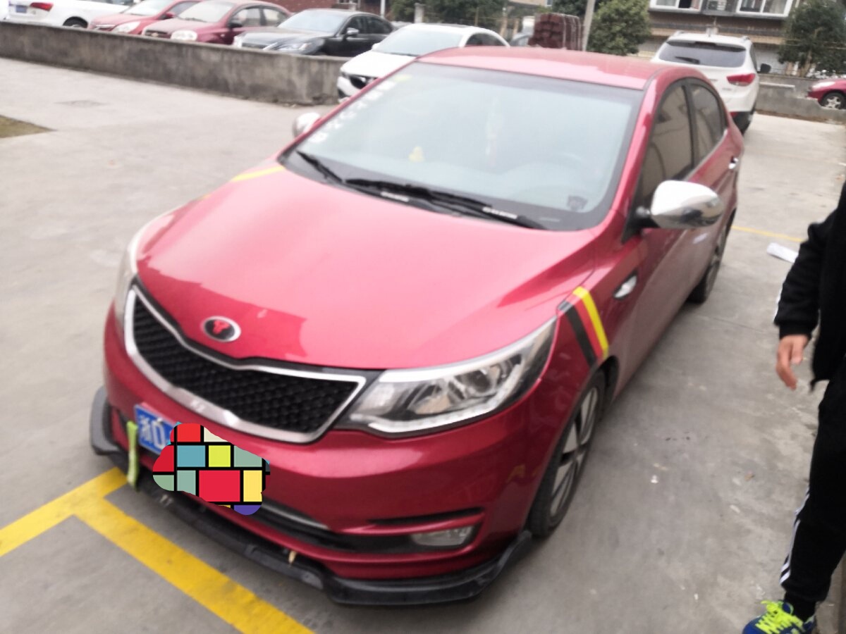 红色起亚k2怎么改装好看,12款起亚k2爆改