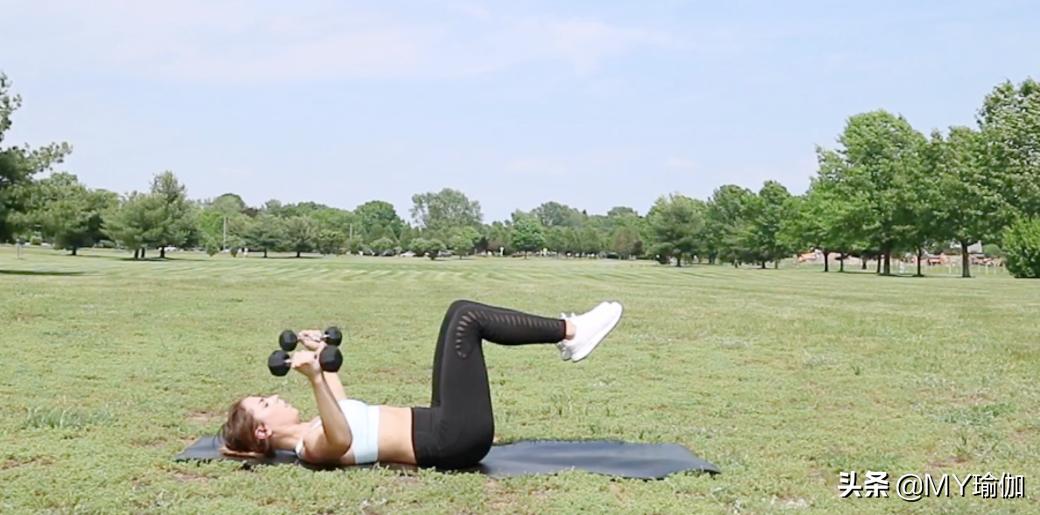 收副乳最快的减肥操,收副乳的动作瘦手臂