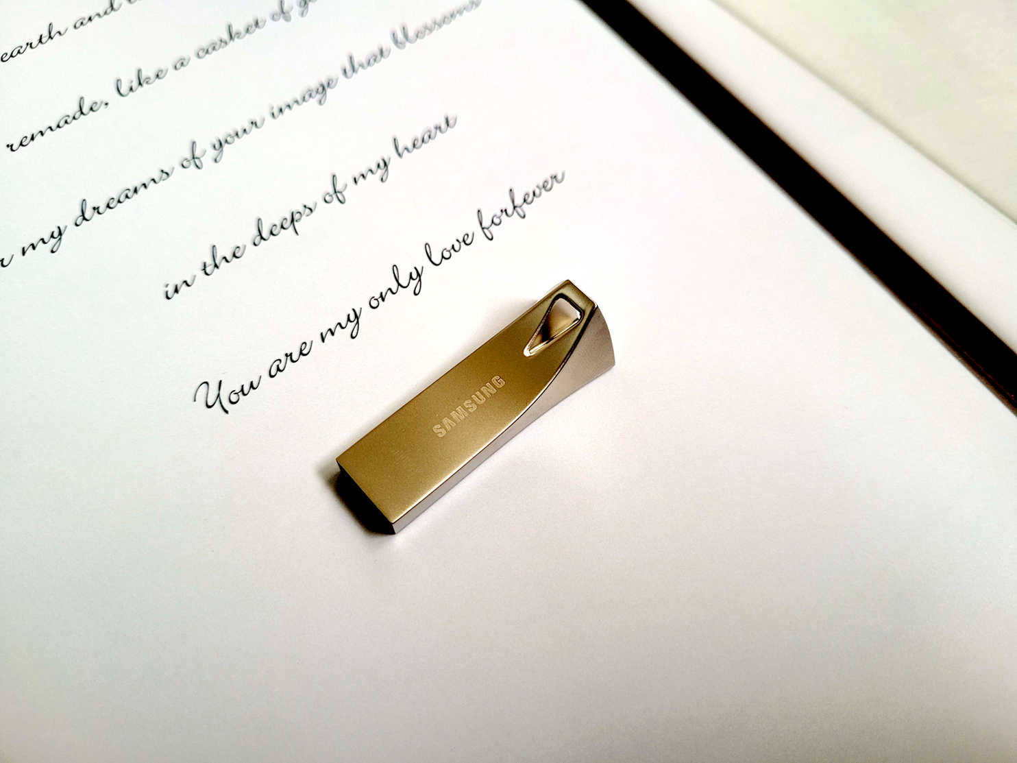 三星u盘256gtype-c,三星u盘bar升级版128g和256g对比