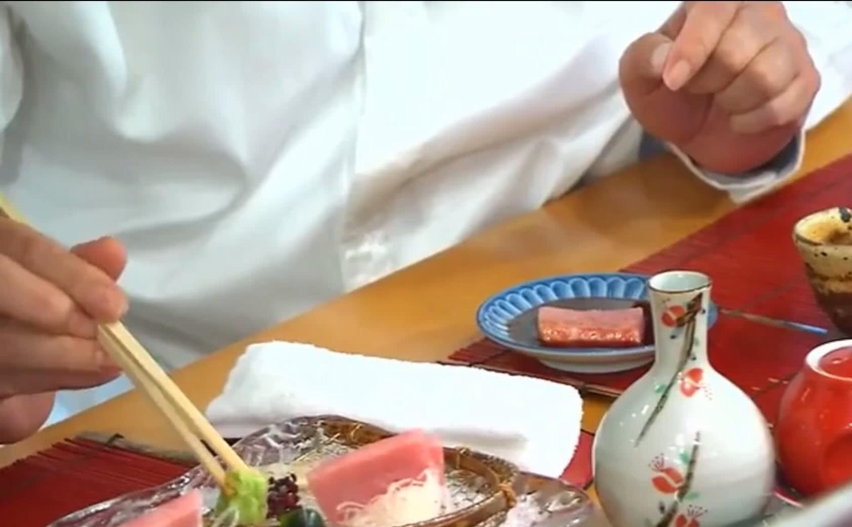 日本人为什么喜欢吃生鱼片寿司,日本人为什么那么喜欢吃生鱼片