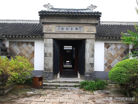 徐霞客游记比较有名的篇目,徐霞客游记值得一看吗