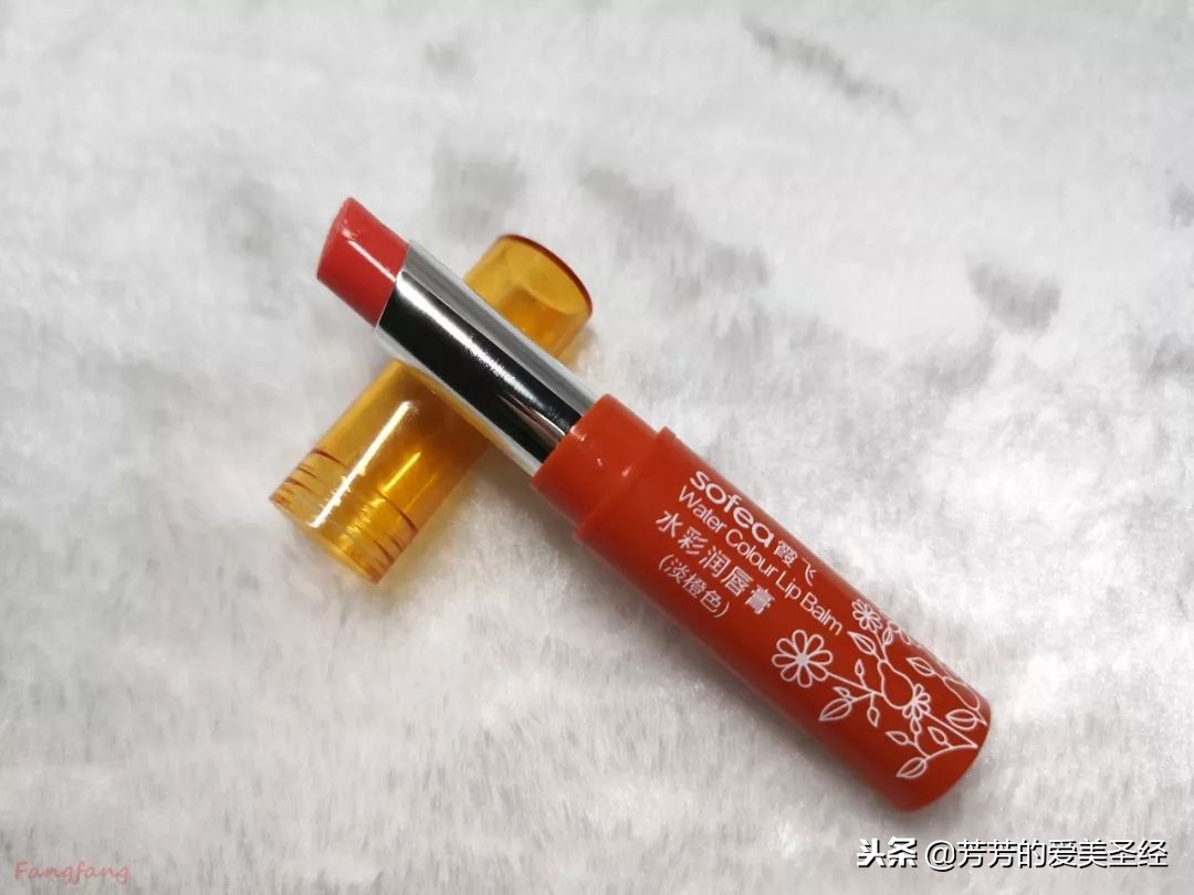 用润唇膏不管用嘴唇干起皮,拒绝嘴唇干燥起皮有色润唇膏测评