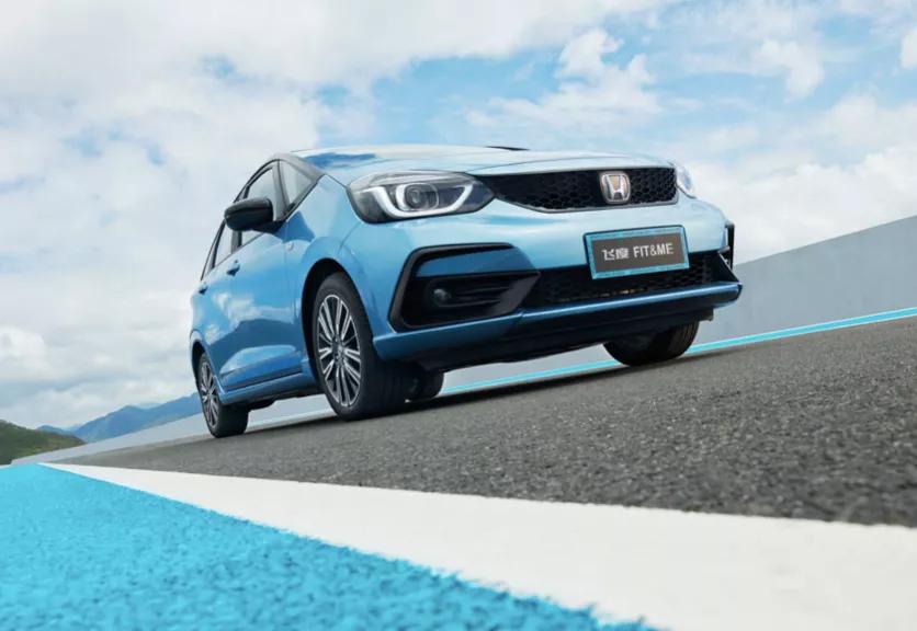 如果你内心还有点躁动拿着十万可以看看这些车