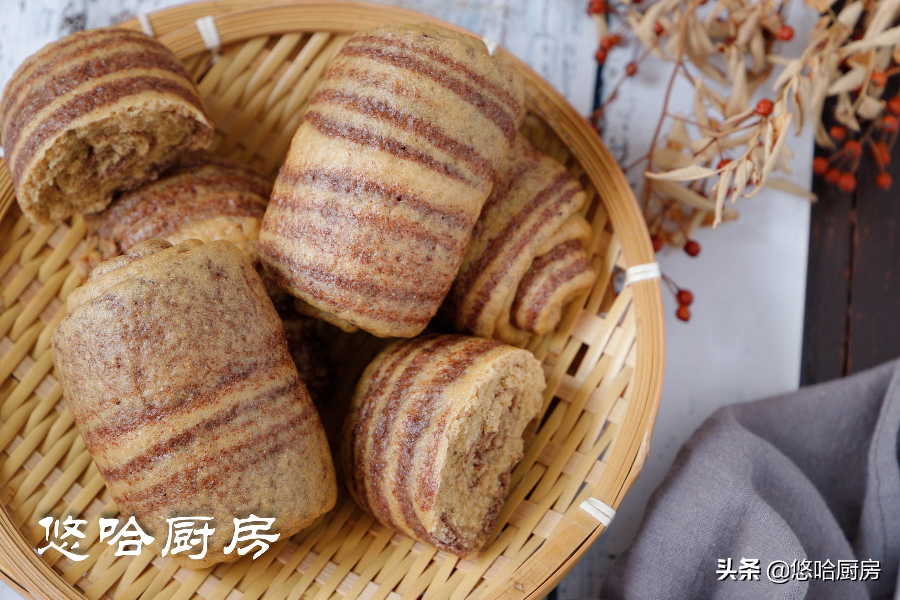 如何在家制作黑全麦馒头,自发全麦牛奶馒头教程全过程