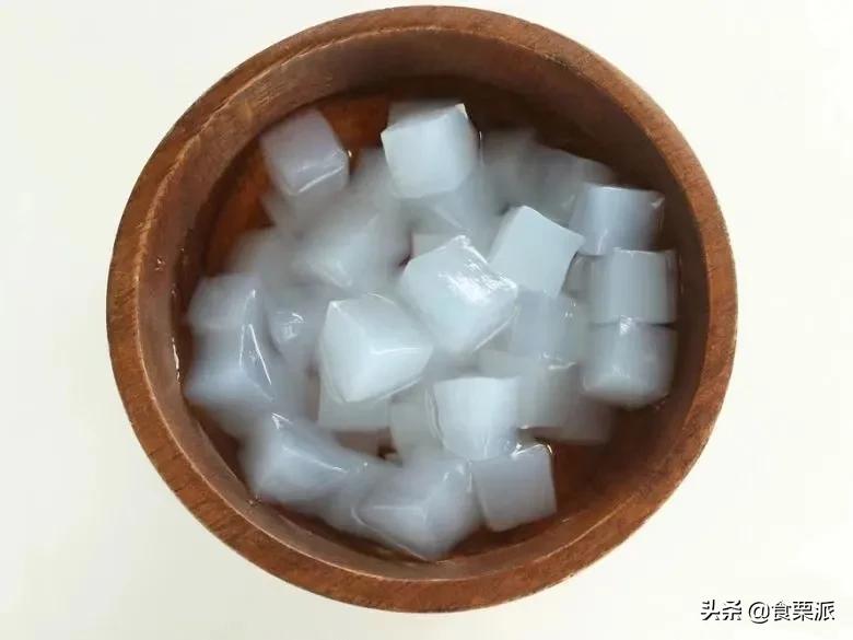 奶茶越来越像八宝粥,现在的奶茶越来越像八宝粥了