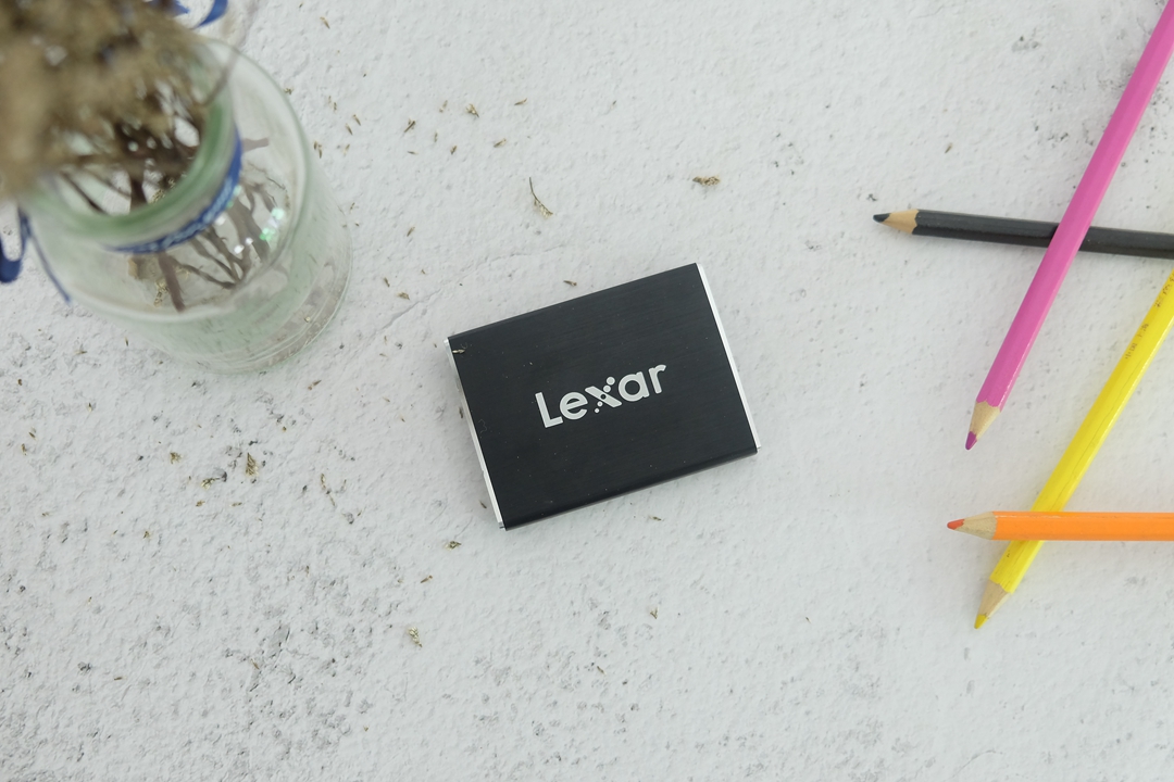 三星闪迪移动固态哪个好,闪迪跟三星内存卡哪个好