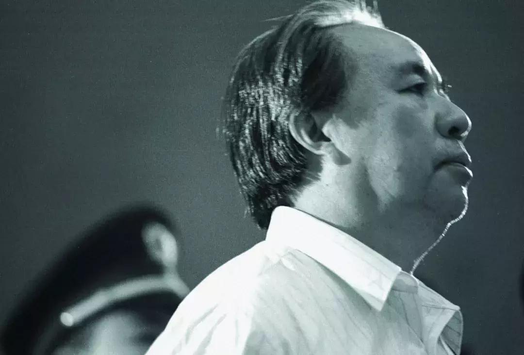 国外大佬黄昏飙摩托,大神的黄昏小说