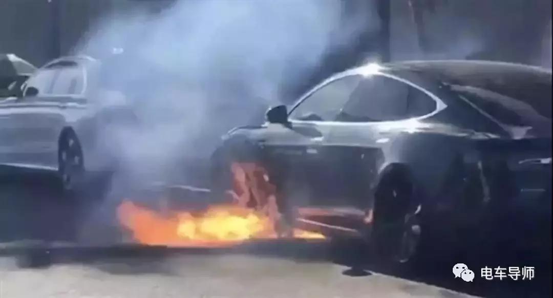 消防公布新能源汽车自燃,消防讲新能源汽车起火自救