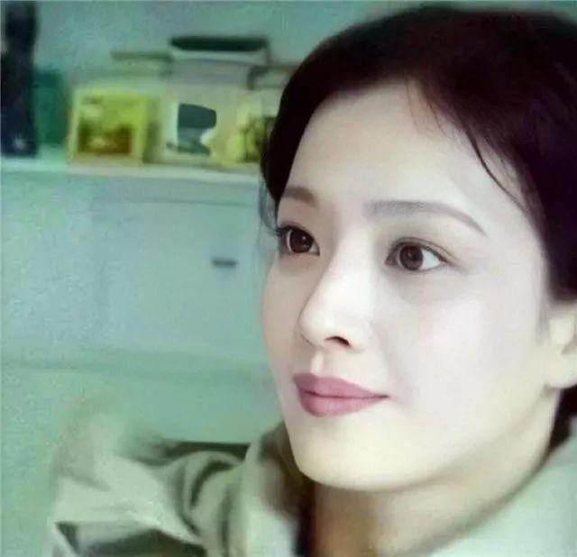 大美女刘晓莉：为了女儿刘亦菲，放弃了事业，丢掉了婚姻