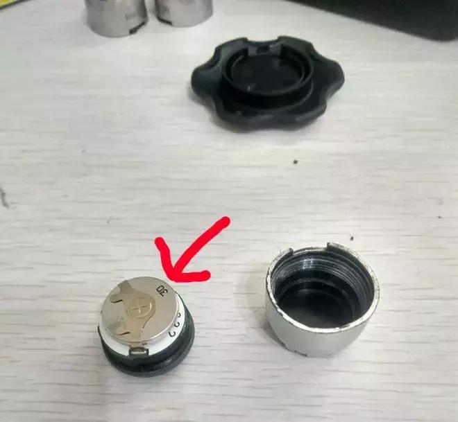 轮胎店有胎压监测器卖吗,轮胎胎压传感器在什么位置