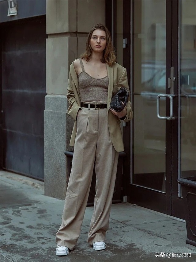 试试这样穿显高又显瘦,长短法则矮个子这样穿才显高显瘦