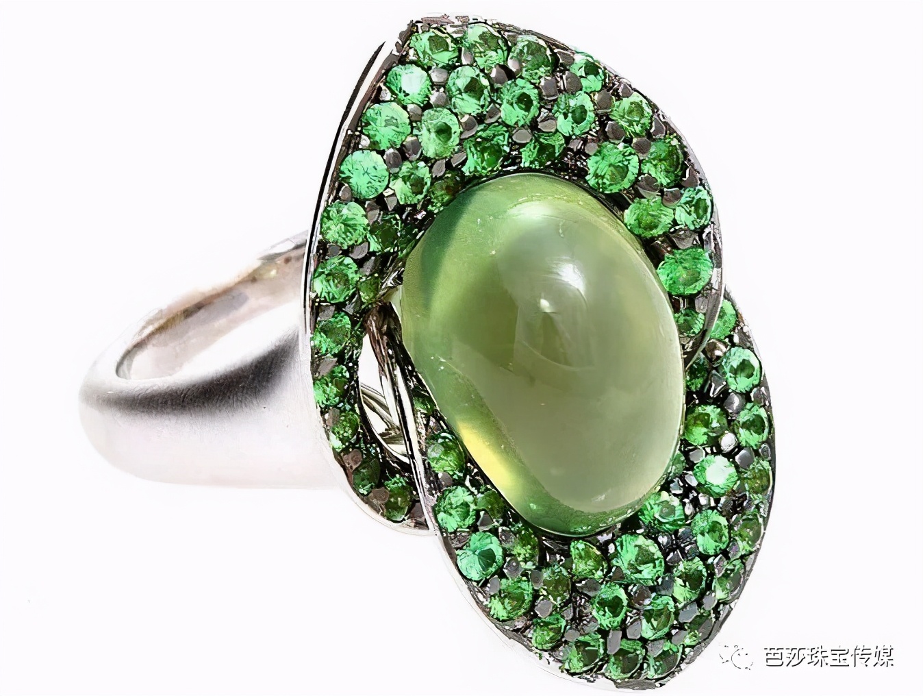 夏季做氛围感美人,清新好入手的葡萄石应该拥有姓名